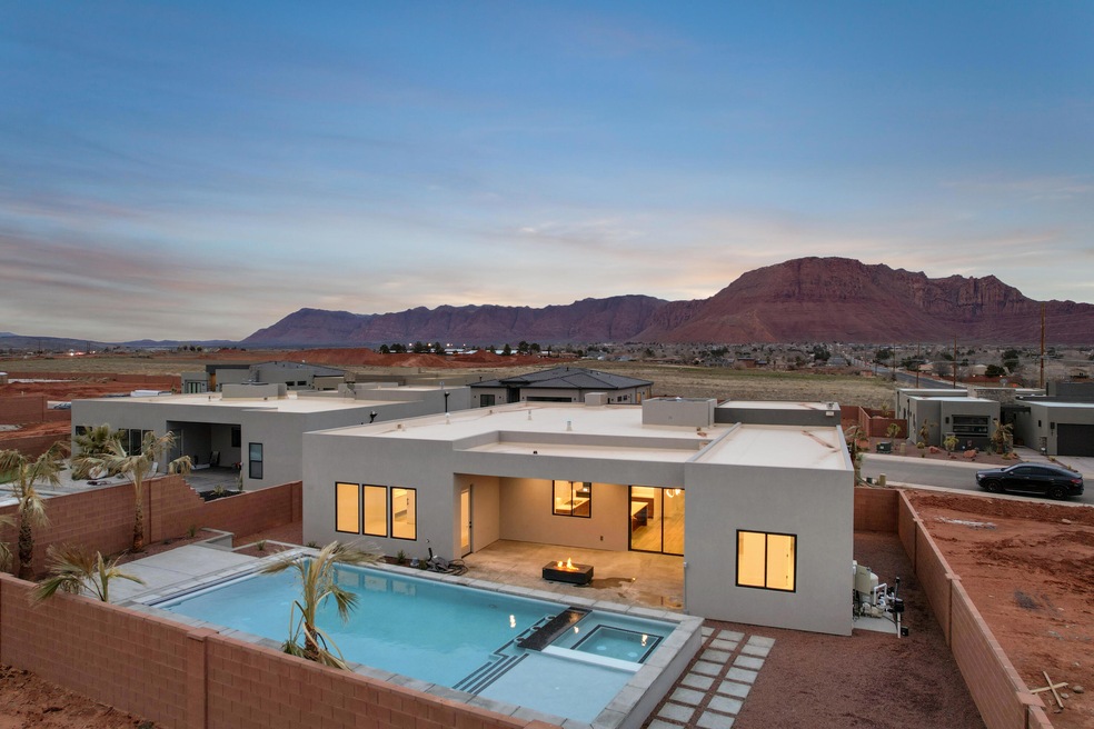 176 E Terrace, Ivins, UT 84738 - photo 1