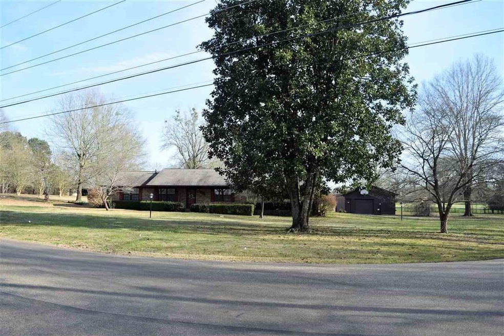 4823 Moores Ln, Texarkana, TX 75503 - photo 1