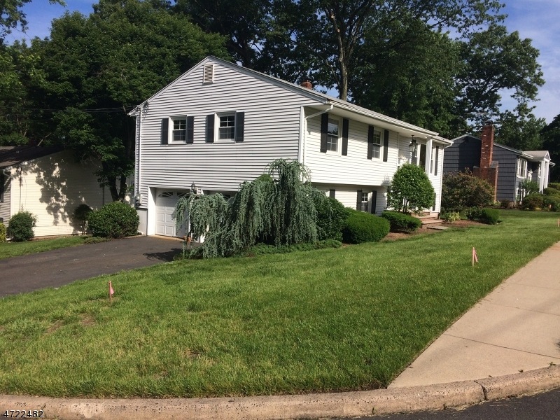 528 Jackson Ave, Township of Washington, NJ 07676 - photo 1