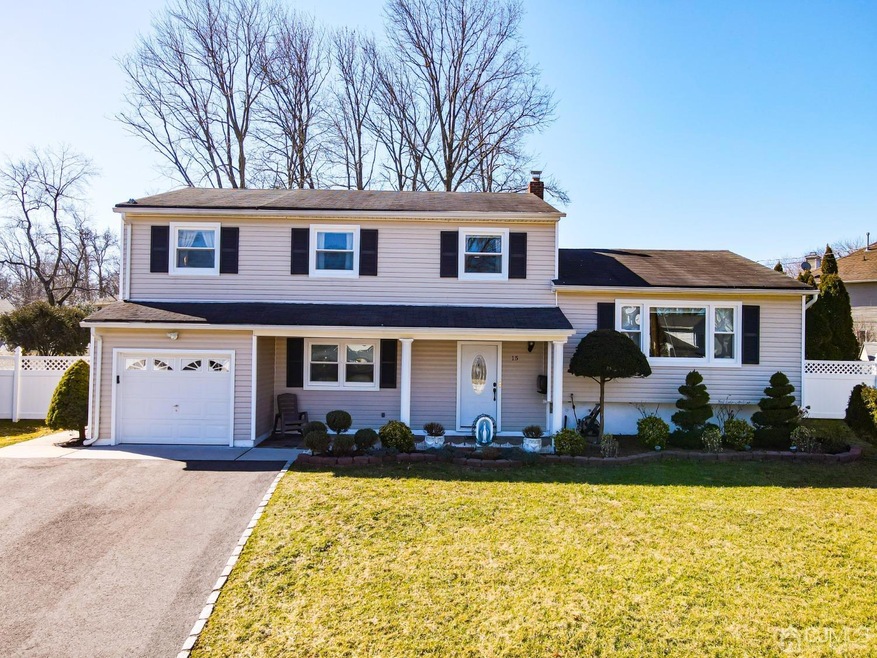 15 Frieda Ln, Colonia, NJ 07067 - photo 1