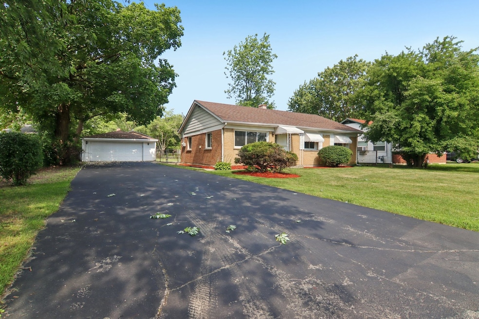 15444 Albany Ave, Markham, IL 60428 - photo 1