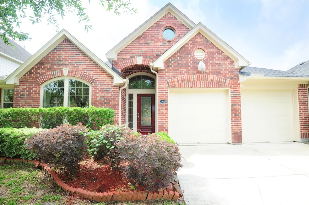 21943 Canyonwood Park Ln, Richmond, TX 77469 - photo 1