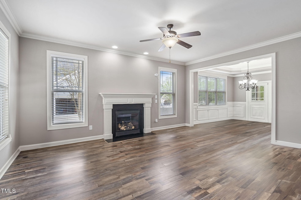 Family-Room-conroy-way.jpg no furniture