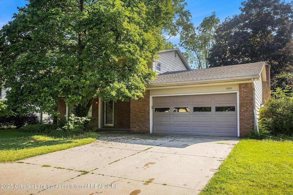 4326 Manitou Dr, Okemos, MI 48864 - photo 1