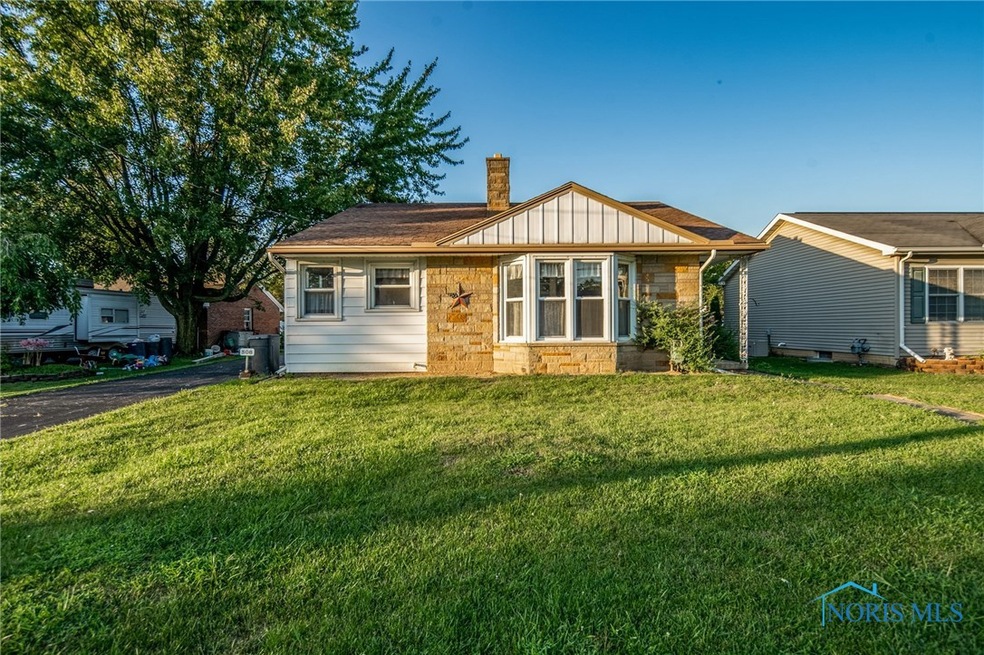 508 Erie St, Woodville, OH 43469 - photo 1