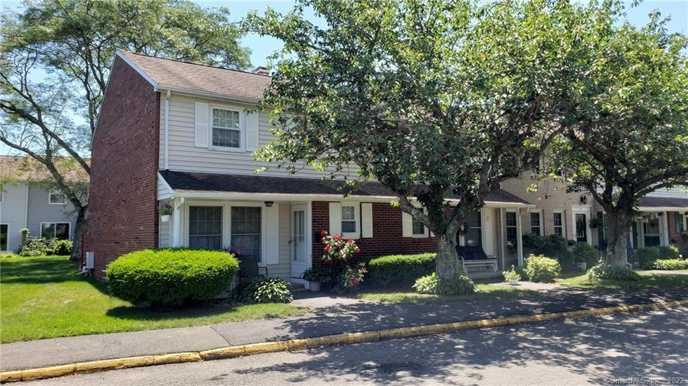 33 Greenwich Way unit 33, Milford, CT 06460 - photo 1