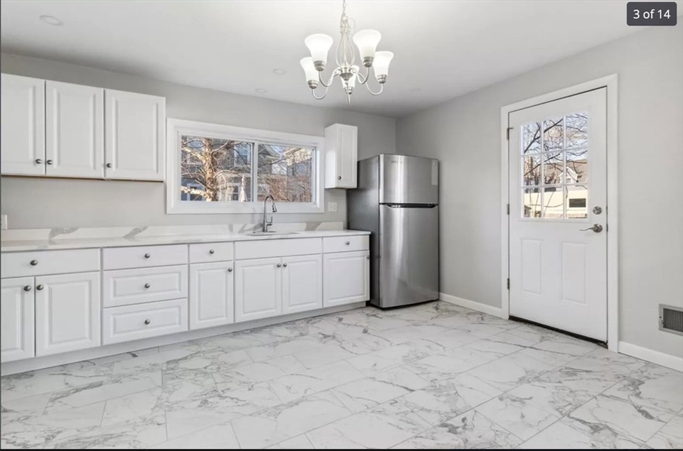 76 Spencer St unit B, Lynn, MA 01905 - photo 1