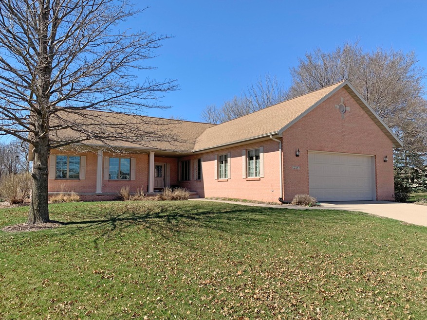 2719NorthridgeCirFront4_10_19
