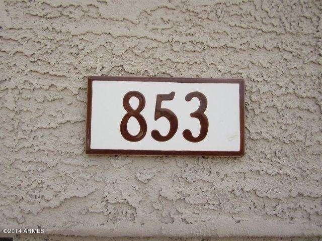 853 E