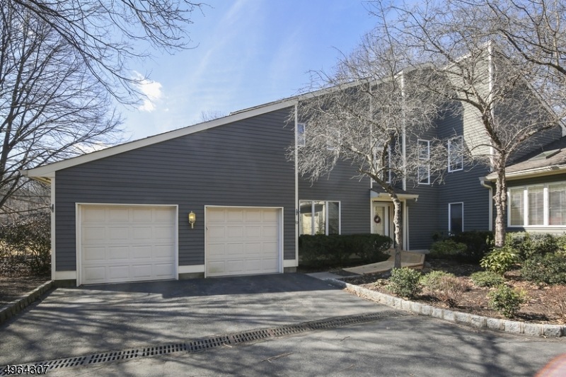 19 Greenbriar Ln unit 1, Annandale, NJ 08801 - photo 1