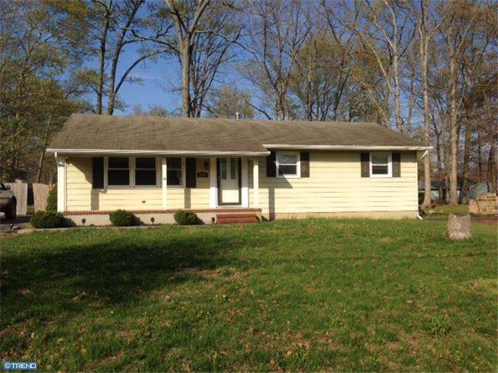 2595 Bartholomew Dr, Vineland, NJ 08361 - photo 1