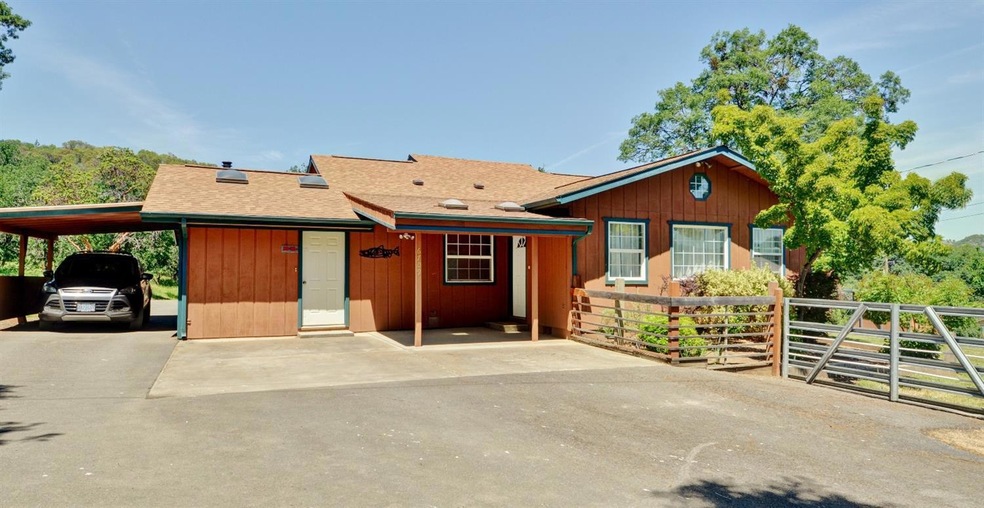 6709 Cypress Dr, Central Point, OR 97502 - photo 1