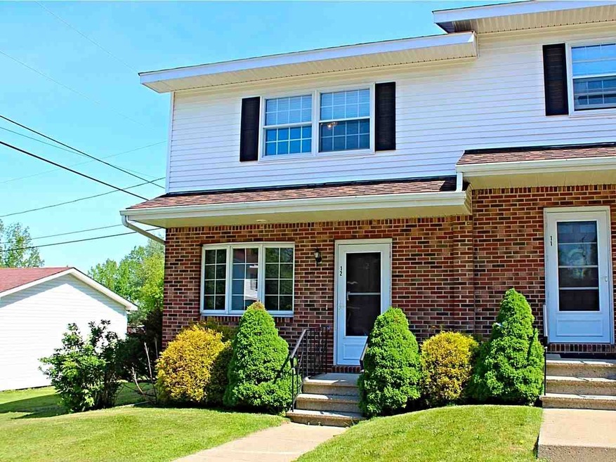 12 Howard Estate, Saint Albans, VT 05478 - photo 1