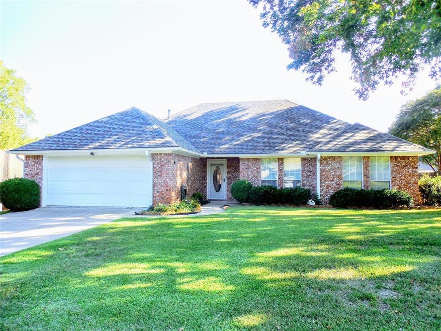 2510 Holiday St, Denison, TX 75020 - photo 1