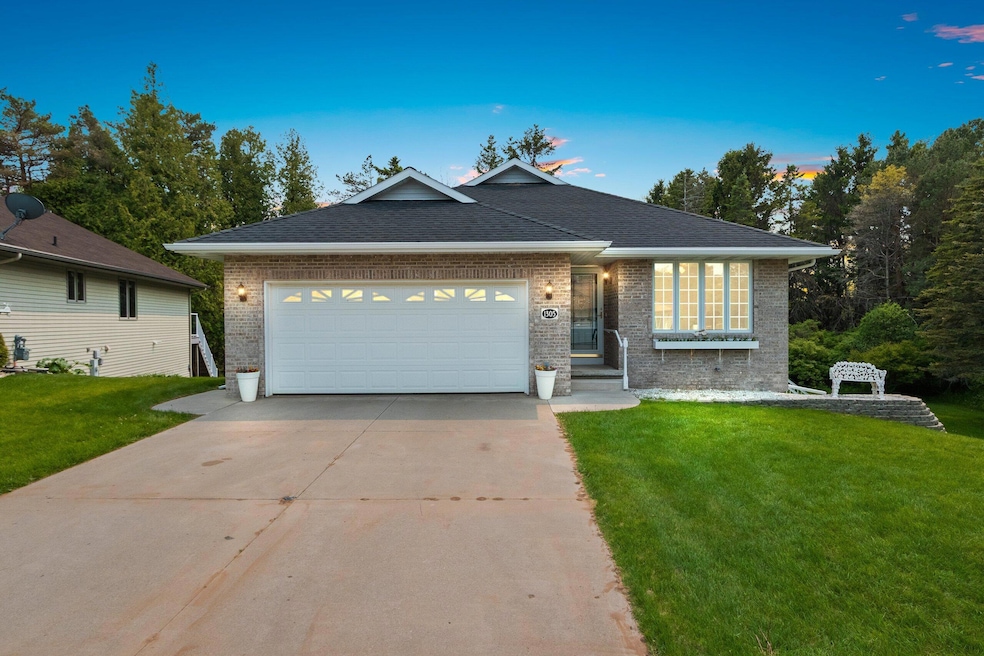 40859 DTE.jpg-SMALL