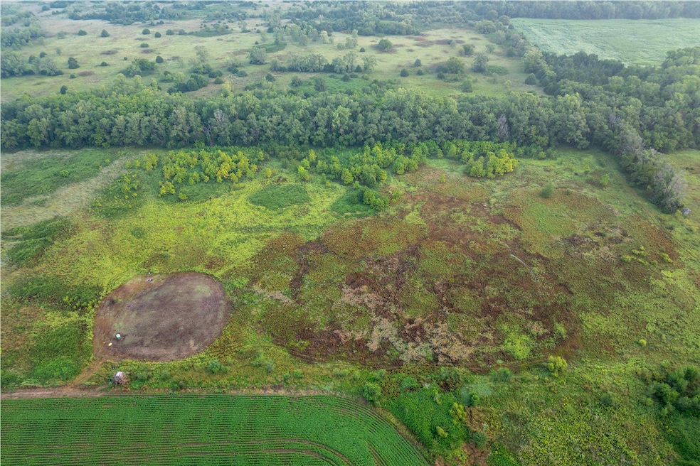 430 N River Park Rd, Burrton, KS 67020 - photo 1