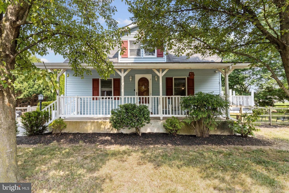 5906 Oakland Rd, Sykesville, MD 21784 - photo 1