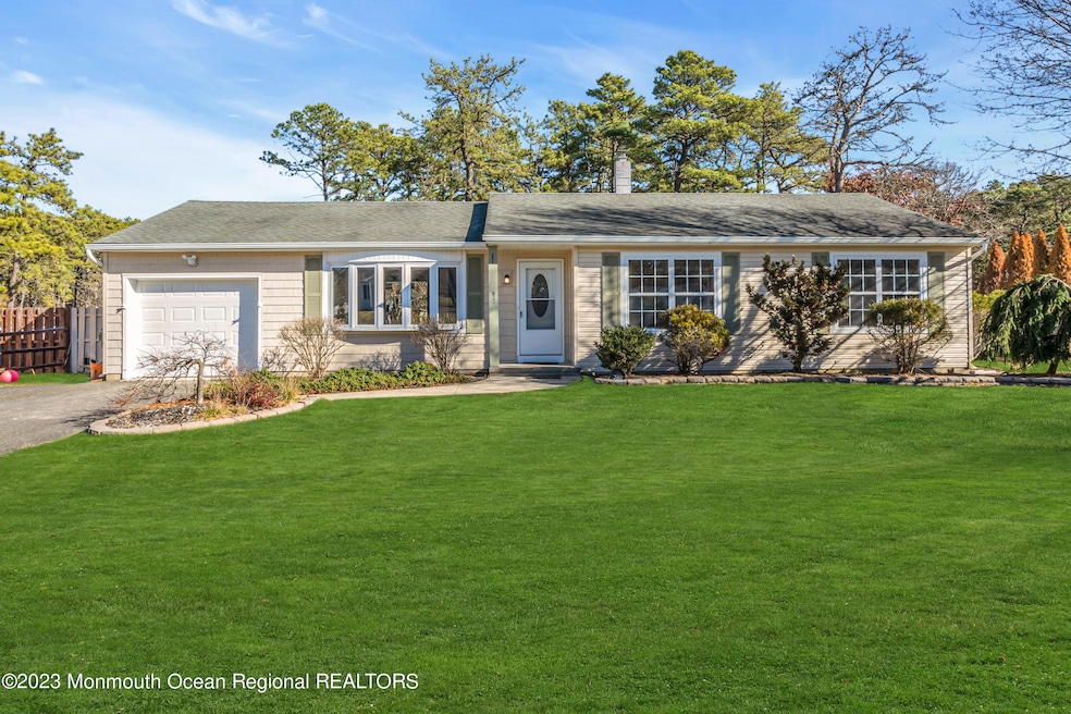 200 Gladstone St, Toms River, NJ 08757 - photo 1