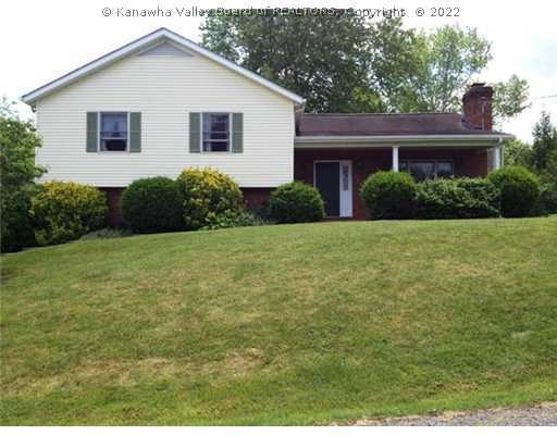 206 Cedar Dr, Scott Depot, WV 25560 - photo 1