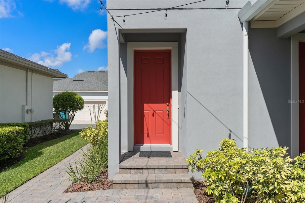 optional garage apartment can be leased separately