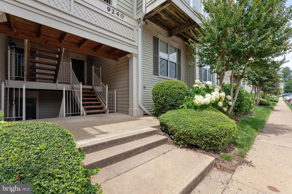 9240 Cardinal Forest Ln unit 9240A-, Lorton, VA 22079 - photo 1