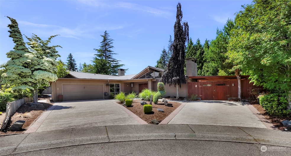 Sold $1,035,000 • Co-Listing Agent