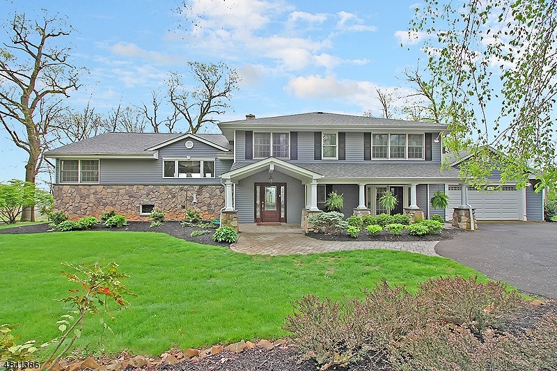 48 Hillcrest Rd, Martinsville, NJ 08836 - photo 1