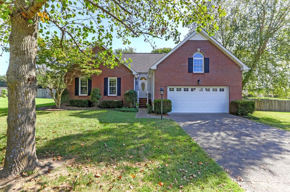 Welcome to 189 Wimbledon Ct. Cambridge Farms, Gallatin, TN 