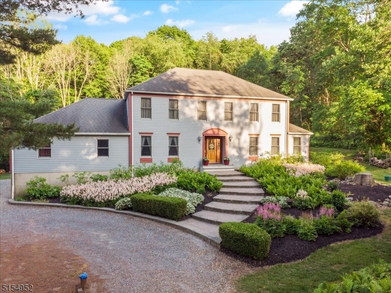 46 Castners Rd, Belvidere, NJ 07823 - photo 1