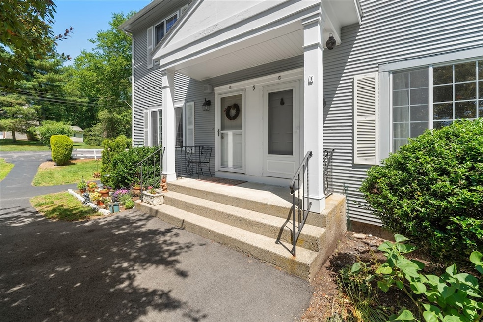 9 Eagle Run unit C, East Greenwich, RI 02818 - photo 1