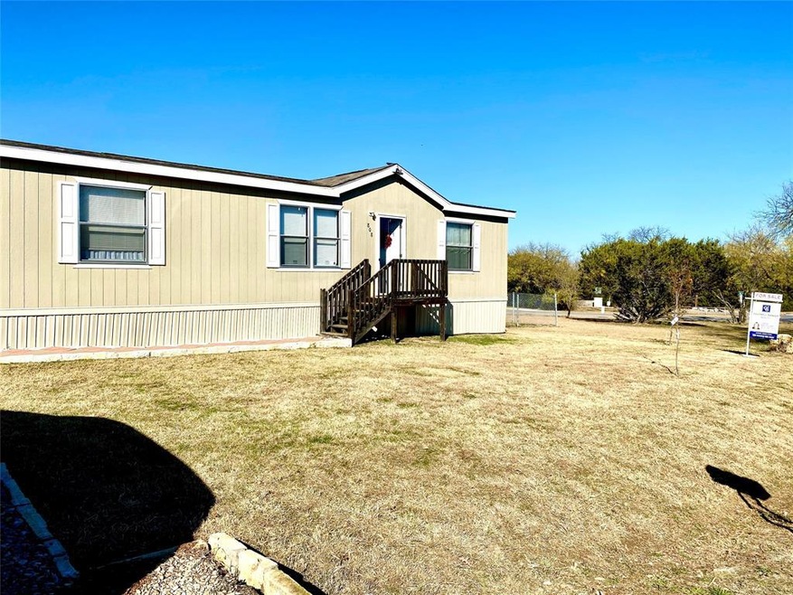 810 Pecos River Dr, Granbury, TX 76048 - photo 1