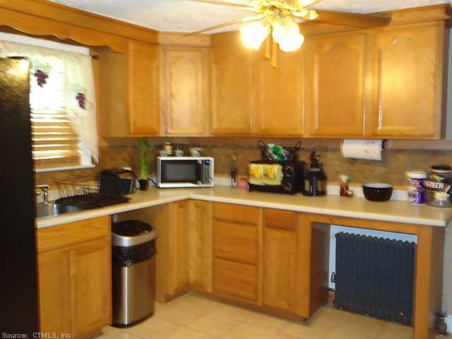 30 Cornelius Ave, Waterbury, CT 06706 - photo 1