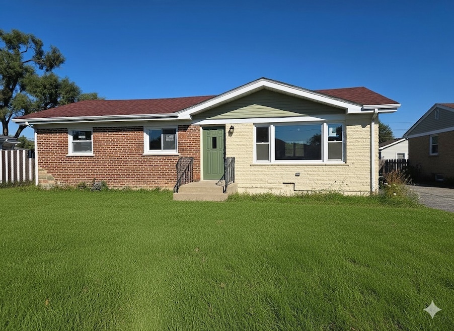 7722 W 81st Place, Bridgeview, IL 60455 - photo 1