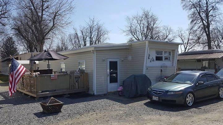 #30 Cottonwood MHP. Deck added 2015.