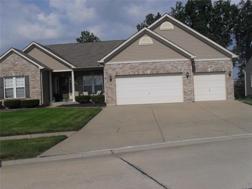 8088 Glen Arbor Dr, Lake Saint Louis, MO 63367 - photo 1