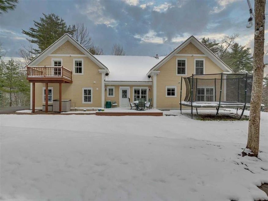 517 Sinclair Dr, Stowe, VT 05672 - photo 1