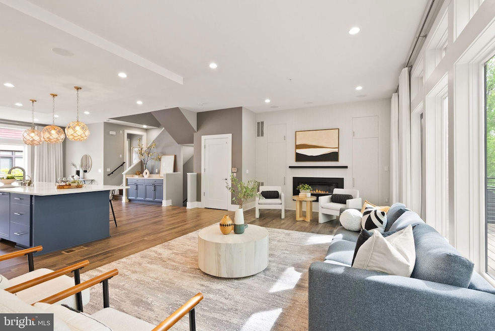 For Sale $1,495,000 • Co-Listing Agent