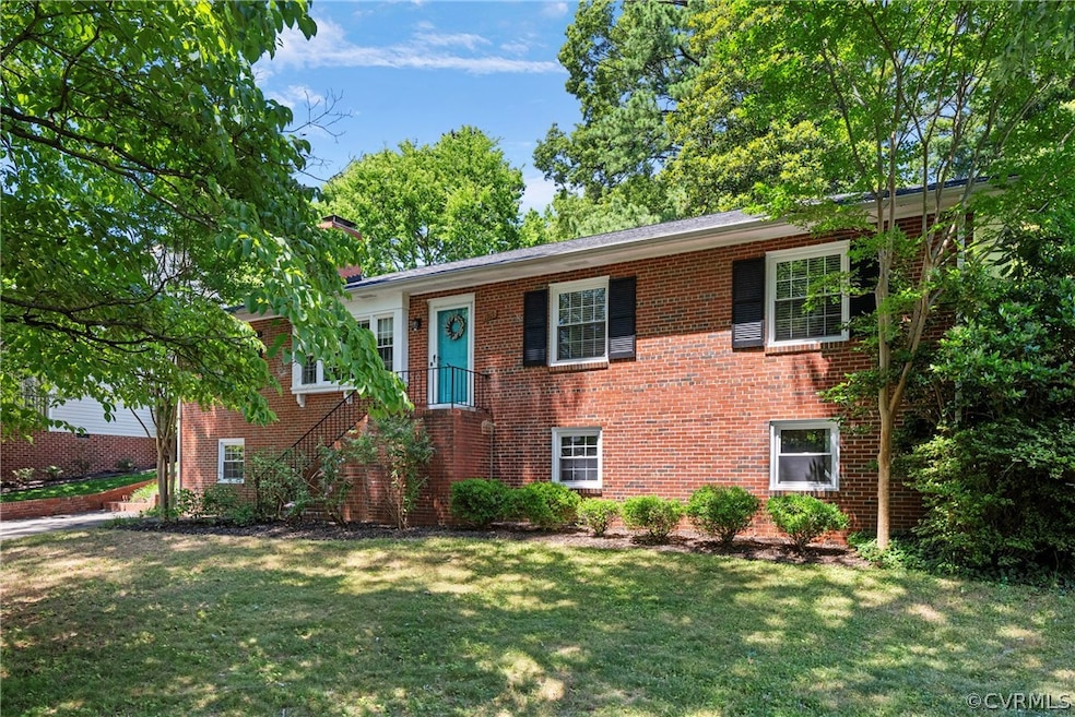 1919 Cedarhurst Dr, Richmond, VA 23225 - photo 1