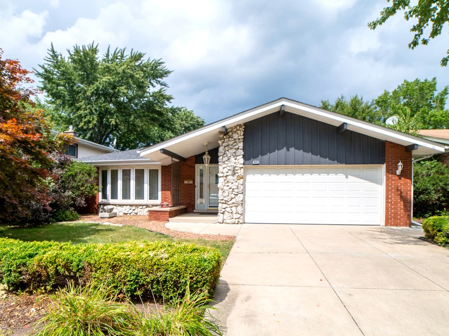 4224 Pinewood Ln, Matteson, IL 60443 - photo 1