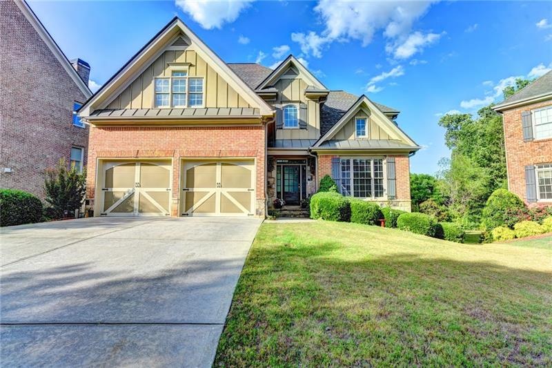 Beautiful curb appeal on your cul-de-sac lot!