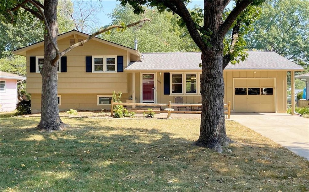 7123 Goddard St, Shawnee, KS 66203 - photo 1