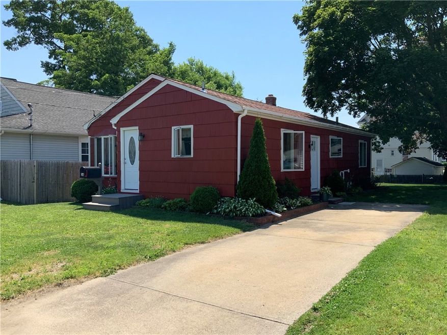 36 Prentice Ave, Pawtucket, RI 02860 - photo 1