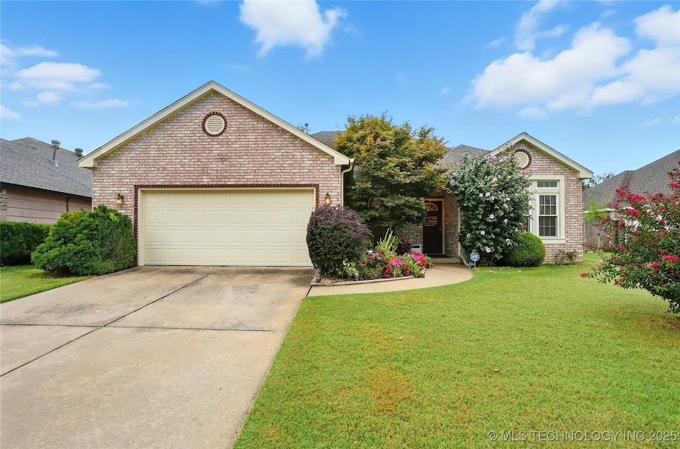 19802 E 38th St S, Broken Arrow, OK 74014 - photo 1