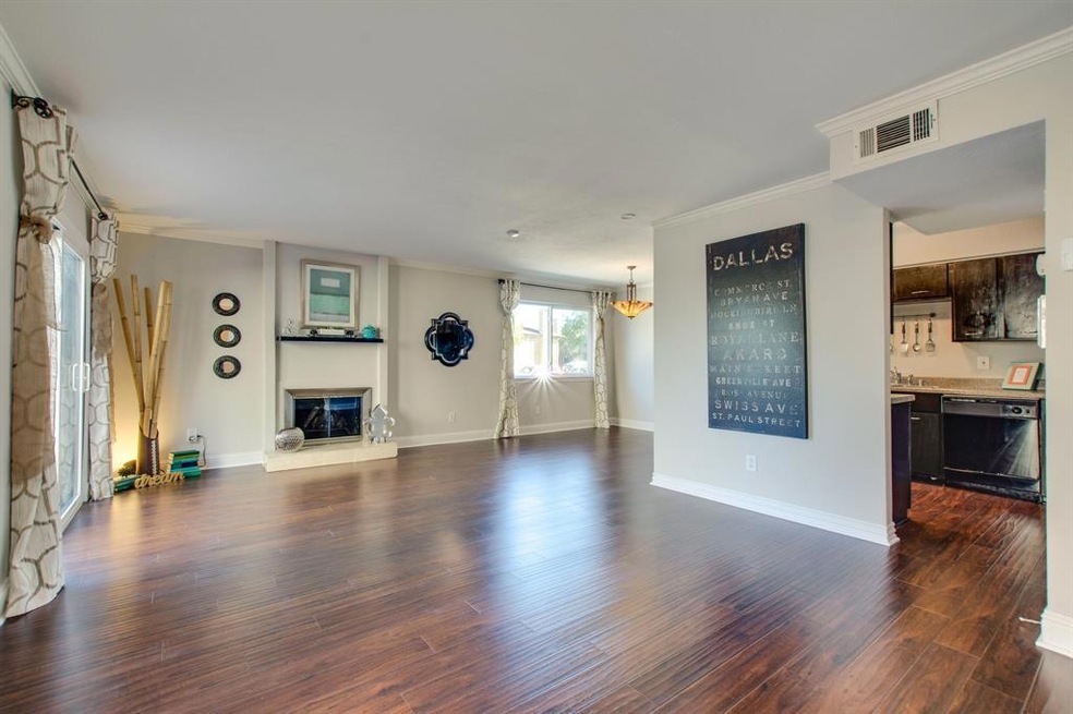 Brand new Laminate Flooring on main floor! Cute 3 