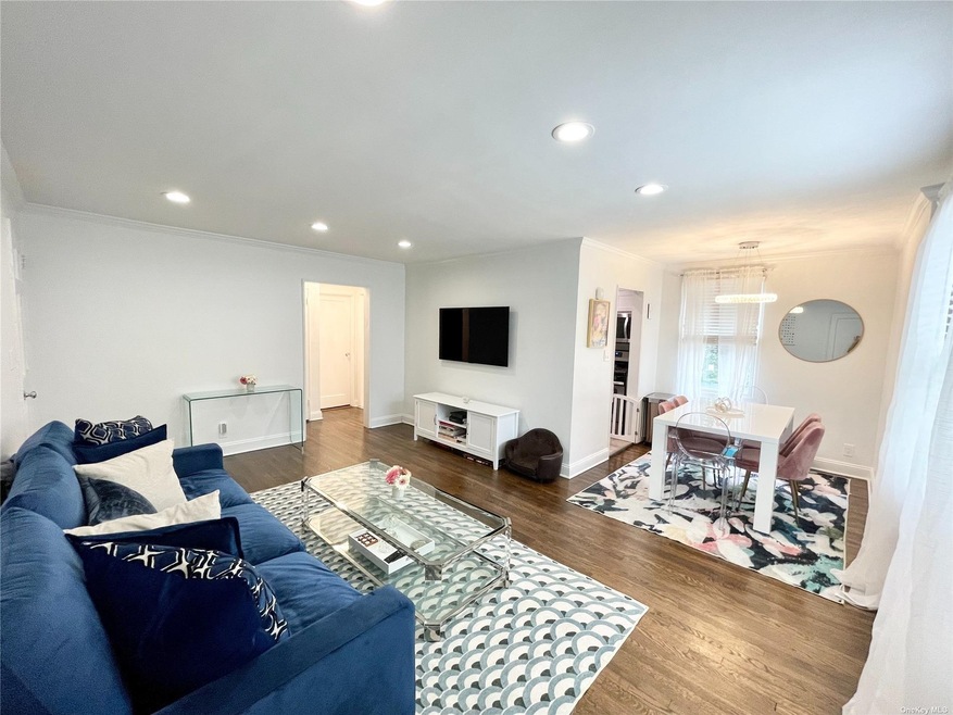 97 Glen Keith Rd unit 97U, Glen Cove, NY 11542 - photo 1