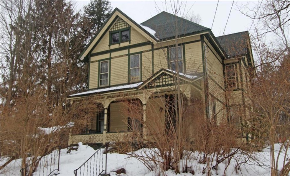 1885 Queen Anne Victorian (stick built)