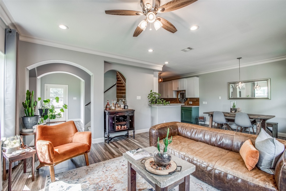 5242 Brinkman Ct, Houston, TX 77091 - photo 1