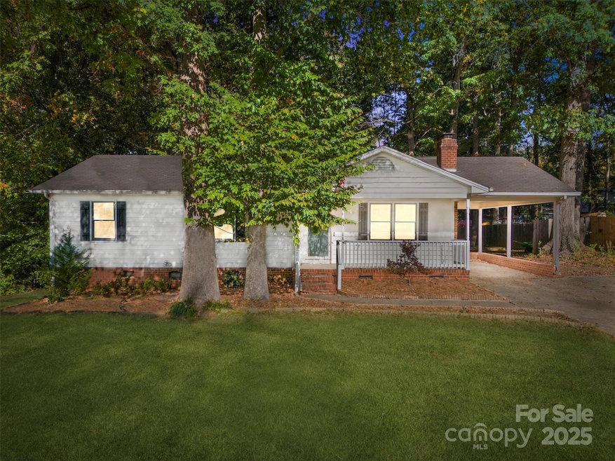 For Sale $279,900 • Co-Listing Agent