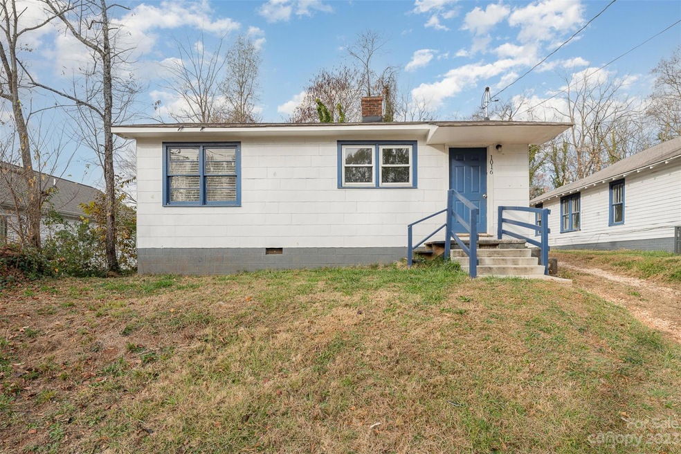 1016 4th St, Statesville, NC 28677 - photo 1