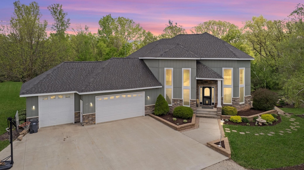 For Sale $565,000